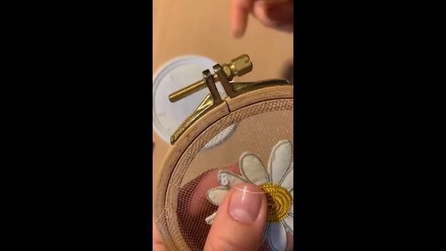 Мастер-класс: брошь "Ромашка" смотреть онлайн