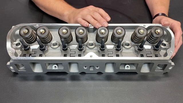393 Windsor Ford Stroker Build Part 2: FloTek Thumper Heads 393W смотреть онлайн