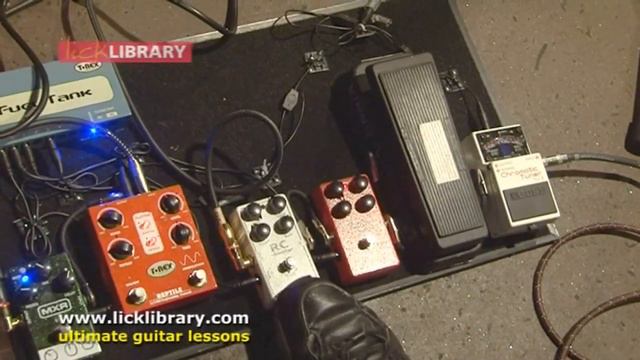Vinnie Moore - Guitar Amps and Pedals - Gear Overview смотреть онлайн