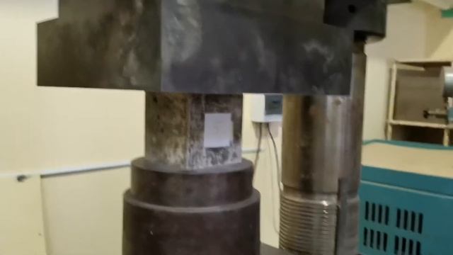 Определение прочности бетона по образцам, отобранным из конструкций (по ГОСТ 28570) смотреть онлайн