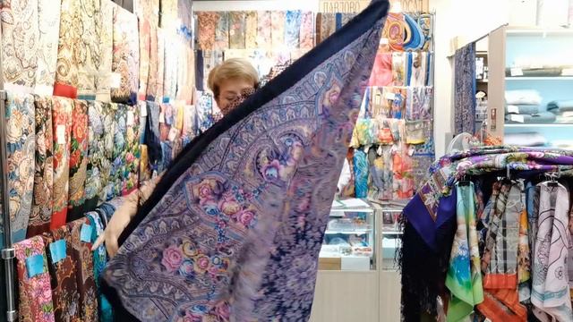 Часть 1. Новое поступление. Павловопосадские платки в Минске смотреть онлайн