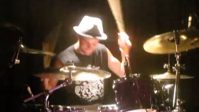 Richie Gonzales Drum Solo смотреть онлайн