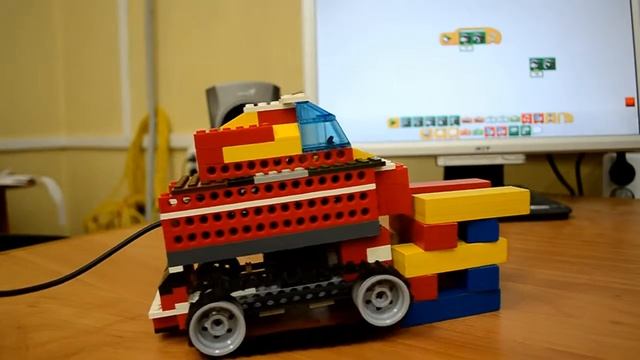 Вездеход из Лего смотреть онлайн