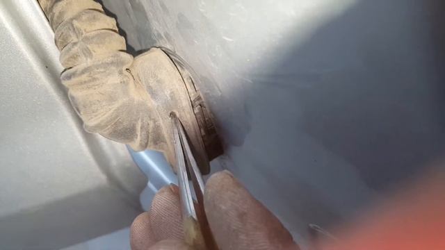 Как отсоединить провода от стойки Форд Фокус 2 смотреть онлайн