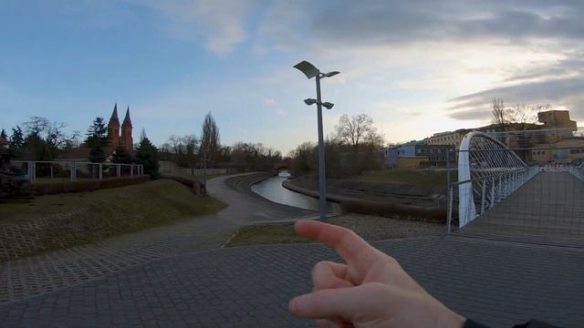 Wow! Польша Влоцлавек 2021 Пустой город! Трудно понять ситуацию в Польше! Где работать?! Жуть!? смотреть онлайн