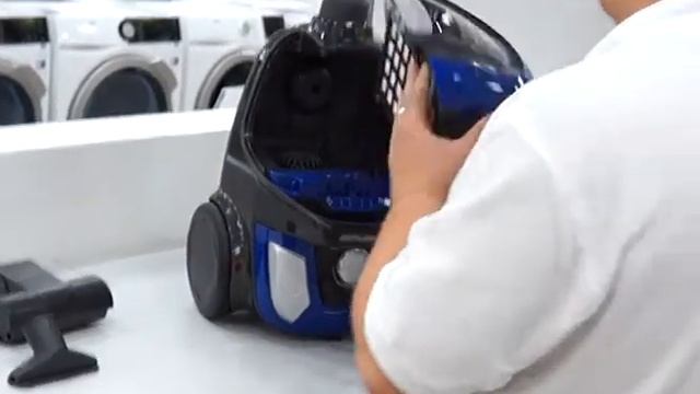 Electrolux EAPC53IS porszívó - Eluxshop.hu смотреть онлайн