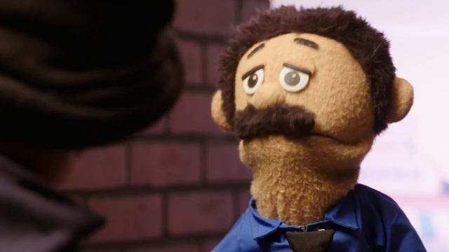 Diego Gets Mugged | Awkward Puppets смотреть онлайн