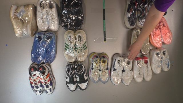 лот 3346 Кроссовки крем м+ж брендовые (10,4 кг, 15 пар, 28000 руб,  1866 руб/пара)