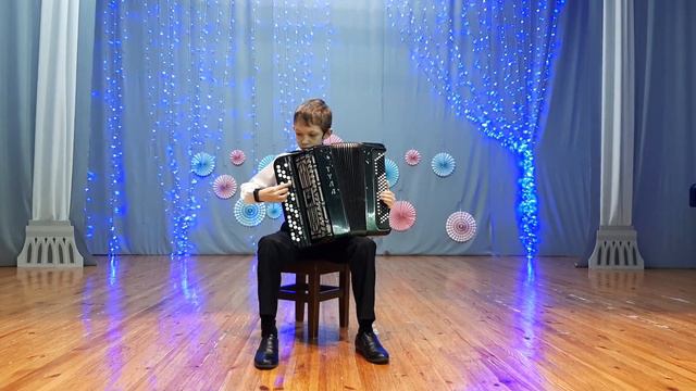 Денисов Дмитрий, 9 лет. Менуэт, Весёлое путешествие, Камаринская смотреть онлайн
