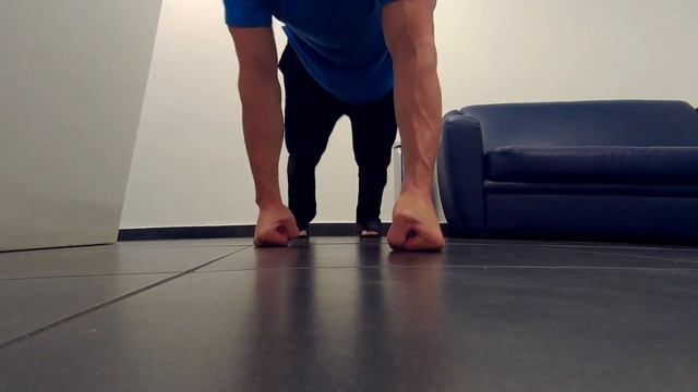 КАК СДЕЛАТЬ СТАЛЬНЫЕ КУЛАКИ? ОЧЕНЬ ПРОСТО! смотреть онлайн