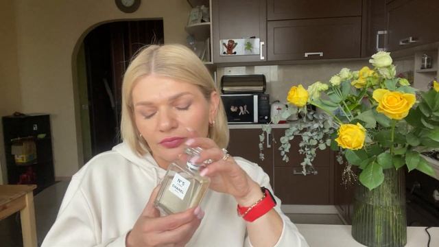 ?10 ПУДРОВЫХ АРОМАТОВ - ирисовая нежность во флаконах ✨ смотреть онлайн