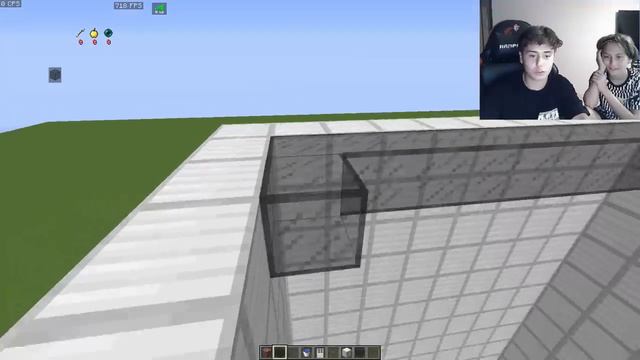 ABİMLE MİNECRAFT ' TA RASTGELE EV YAPMA YARIŞMASI YAPTIK !! смотреть онлайн