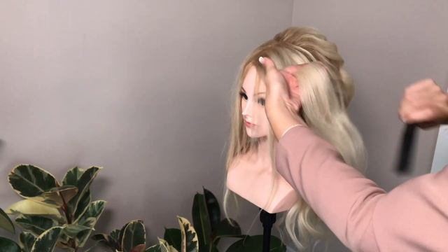 Низкий текстурный пучок. Wedding hairstyle tutorial смотреть онлайн