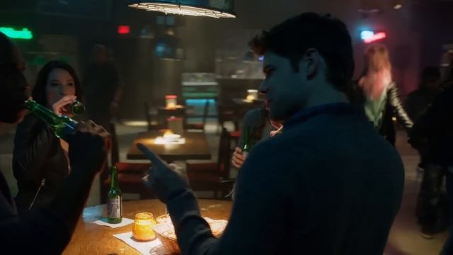 The Flash Every Batman Scene and Justice League DCTV Explained смотреть онлайн