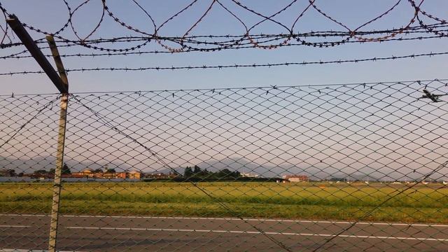 Saturday evening departures from Milan Bergamo Airport (BGY) смотреть онлайн