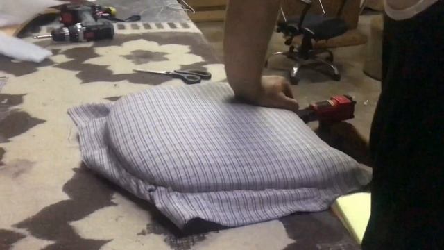 Перетяжка стульев/upholstery of chair смотреть онлайн