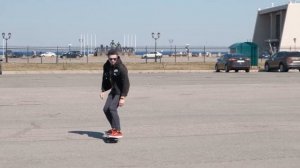 КАК ТОРМОЗИТЬ НА СКЕЙТЕ