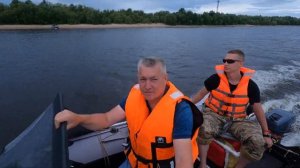 River Boats 390 НДНД  при загрузке 240 кг (два человека, полный бак + багаж).