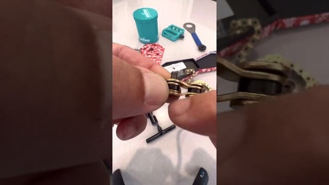 Shadow Conspiracy Chain Breaker Tool! Great for Interlock Half Link Chain! смотреть онлайн