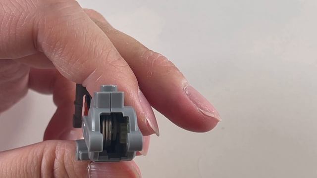 How does the motor of the Lego Stunt Bike (set 60310) work? смотреть онлайн
