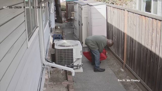 Storage shed break-in смотреть онлайн