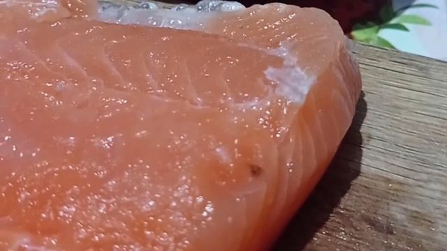 САЛАТ С СЕМГОЙ И КРАСНОЙ ИКРОЙ. 2022 смотреть онлайн