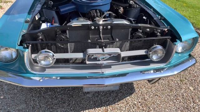 FORD MUSTANG 1967 V8 cabriolet vendue chez Gt Vintage Classic Cars смотреть онлайн