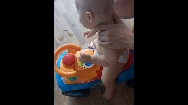 Как подстричь маленького мальчика в 1 годик? Первая стрижка. Настоящий козак смотреть онлайн