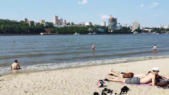 А зачем нам моря, нам и тута не плоха! смотреть онлайн