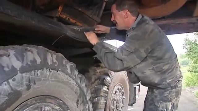 Дядя Вова ремонтирует кран смотреть онлайн