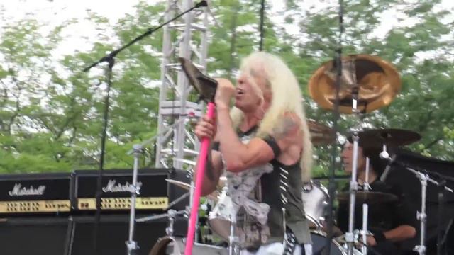 Dee Snider - Leader Of The Pack смотреть онлайн