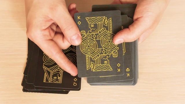 Deck Review - Killer Bee Made By Ellusionist смотреть онлайн