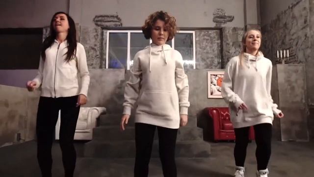 shuffle dance silent circle touch in the night смотреть онлайн