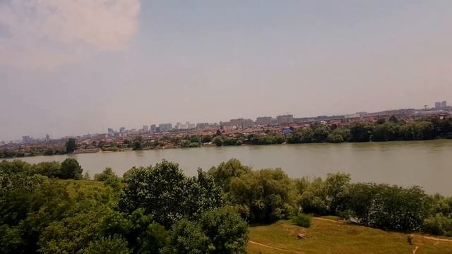 ЮМР КРАСНОДАР: Как выглядит р. Кубань и НОВАЯ набережная с высоты 25 м.(Юбилейный микрорайон) смотреть онлайн