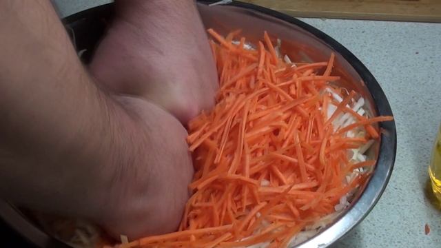 Салат из моего Детства! Салат из Капусты с Яблоком!Лучший Салат под Шашлык!