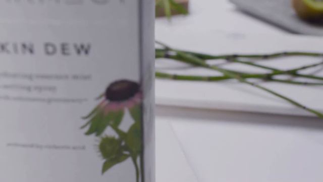 Discover Farmacy's Skin Dew Hydrating Essence Mist & Setting Spray - available at Cult Beauty смотреть онлайн