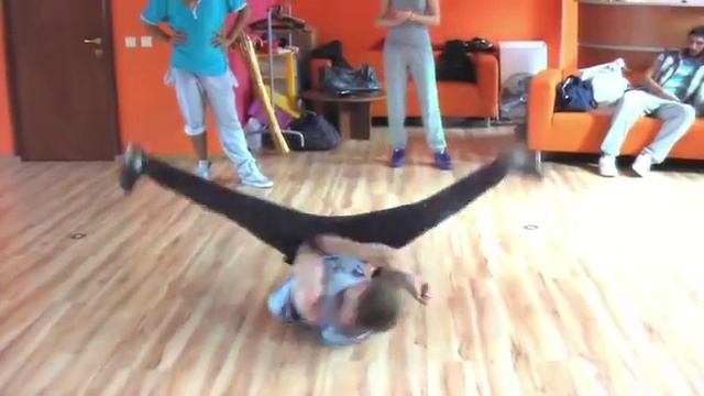Школа Уличного Танца "Trix Family" г. Москва / Джем 2012 смотреть онлайн