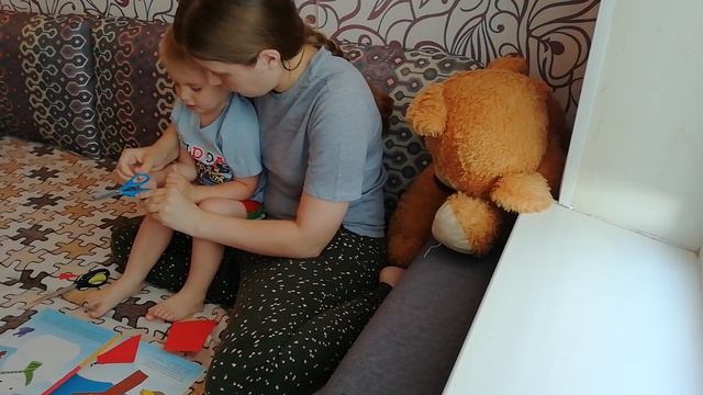 Собрали Славу в садик. Ребенок в 2,5 года. смотреть онлайн