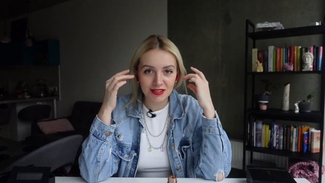 Huawei FreeBuds Lipstick unpacking - навушники у формі губної помади смотреть онлайн