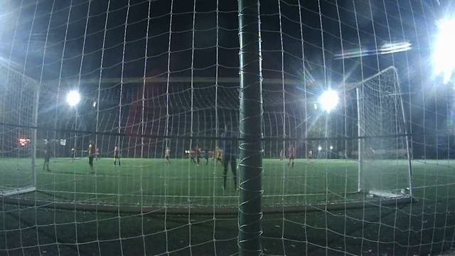 Второй гол Кирилла Морозова в игре 18 Тура Авангард-2007 - Свиблово смотреть онлайн