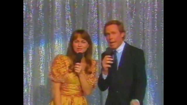 Und die Musik spielt dazu (1981 DZF Cornelia Froboess & Peter Kraus video2000 capture&edit german) смотреть онлайн