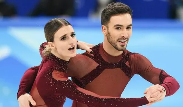 Французы Габриэлла Пападакис и Гийом Сизерон. Фигурное катание. Чемпионат мира 2022. Ритм-танец. смотреть онлайн