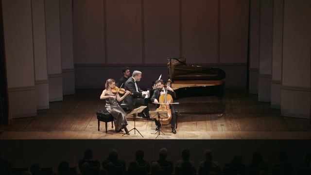 ATOS Trio: R.Schumann - Trio no.1 in d-minor, op.63 смотреть онлайн
