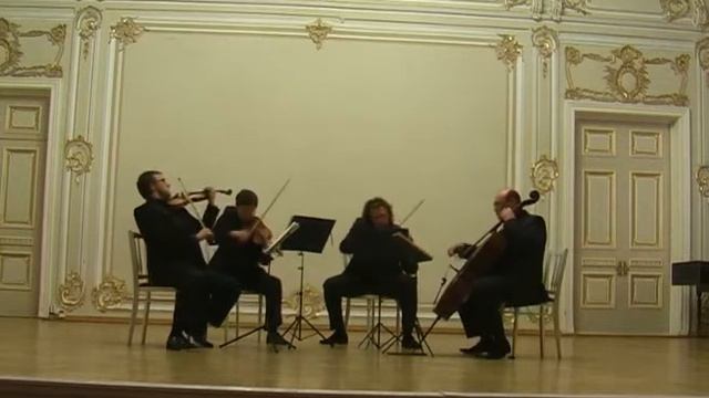 Alban Berg. String Quartet, Op.3. I. Langsam смотреть онлайн