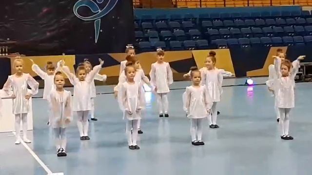 Кристина танец " МЫСЛИ АНГЕЛА" студия танца " МЕГАПОЛИС" смотреть онлайн