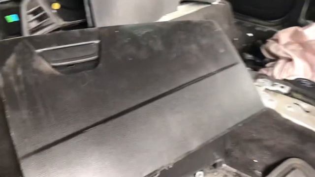 Блок пред. Ford Focus 2011 - 2018 США Где в салоне стоит блок предохранителей ? смотреть онлайн