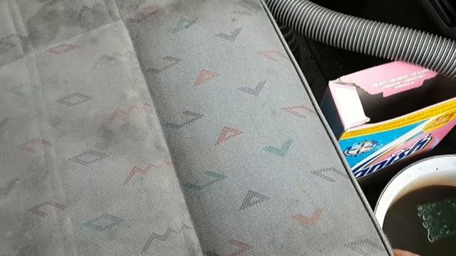Чистим автосиденья. Своими руками, дешево и эффективно. смотреть онлайн