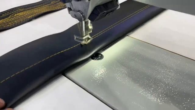 Как работает промышленная прямострочная швейная машина с двойным продвижением SHUNFA SF0303-D3 смотреть онлайн