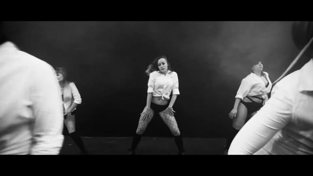 Tori Aster и Manifest Dance