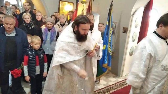 5Отпевание о Анатолия Со святыми Сам един еси безсмертный смотреть онлайн